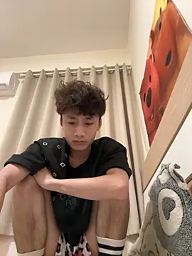 sexyboy-3525 online show from April 16, 1:11 pm