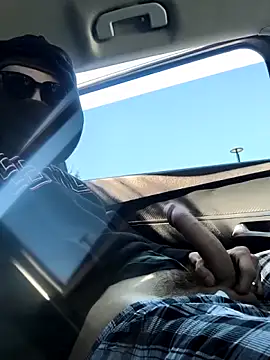 MassiveMask online show from April 11, 1:36 pm