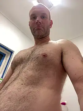 ginotakes online show from August 8, 11:17 am
