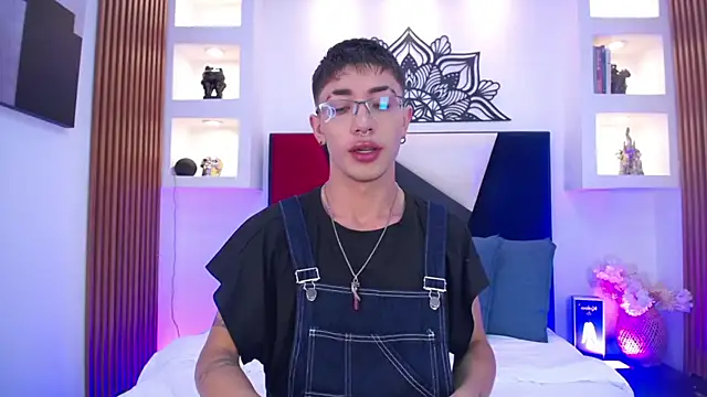 Dominik Blake online show from April 10, 7:32 pm