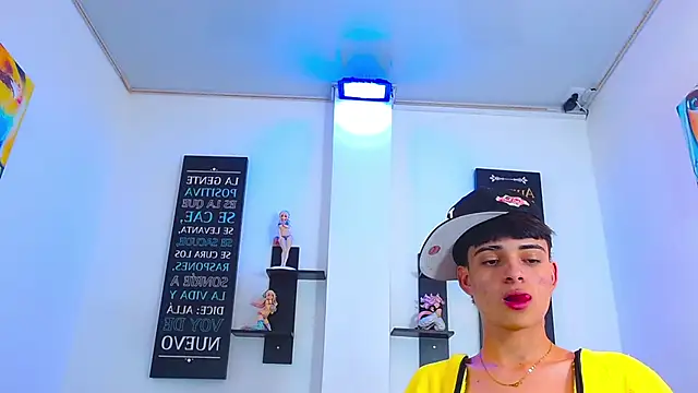 milo hot  online show from April 2, 8:16 pm