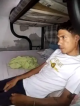 Athenas 23CM online show from April 3, 7:21 pm