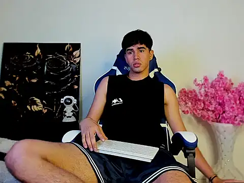 Andy wood online show from April 8, 4:49 pm