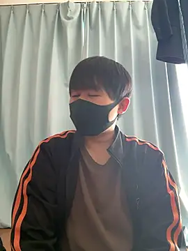 mzkpnz online show from April 18, 2:24 am