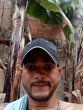 Nicolas Moncadas online show from April 8, 5:21 pm