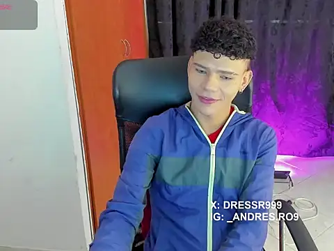 sebascuterouss online show from April 11, 11:14 am