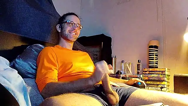 barebearstudio online show from April 13, 10:43 pm