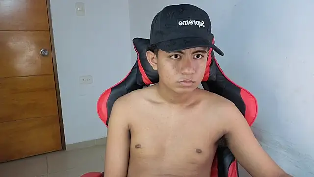 darknigthx online show from April 9, 3:59 am