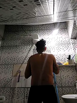 Vanzinho83 online show from April 16, 2:33 am