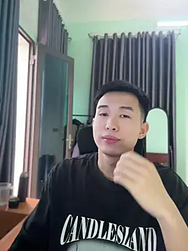 tuanhip online show from April 15, 2:33 am