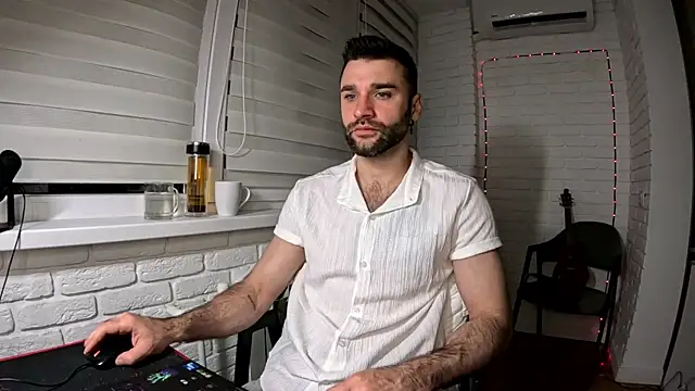 DaddySlava online show from April 14, 7:02 pm