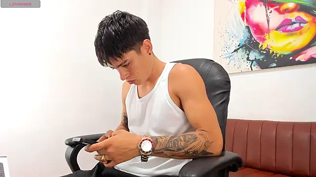 Thebestboyhot online show from April 14, 2:22 am