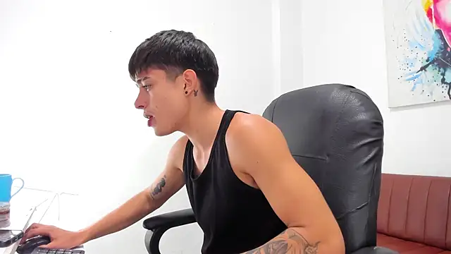 Thebestboyhot online show from April 10, 6:20 am