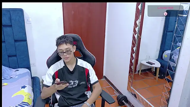 Alex teen 20c online show from April 10, 9:11 pm