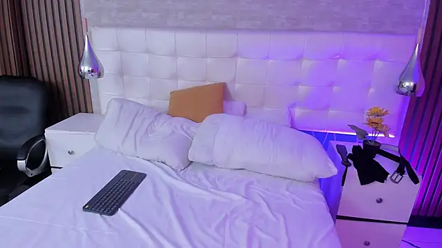 DamiaanXx online show from April 12, 1:23 pm