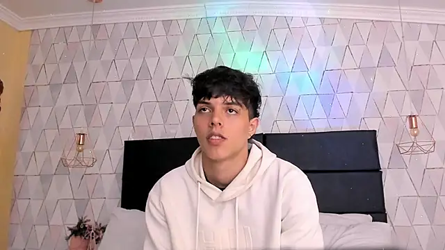 DamiaanXx online show from April 10, 1:07 pm