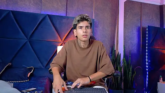 Bel Sebu online show from April 15, 9:48 pm