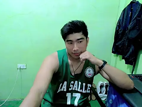 Hunkfireman online show from April 8, 1:06 am