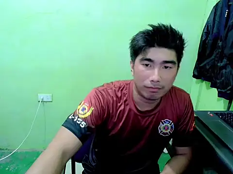 Hunkfireman online show from April 13, 1:28 am