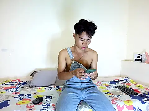 valerio fernan online show from April 12, 4:19 pm