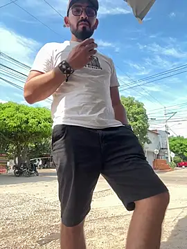 big bearman online show from April 14, 7:35 pm