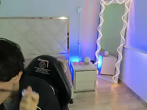 Eidan tay online show from April 9, 7:42 pm