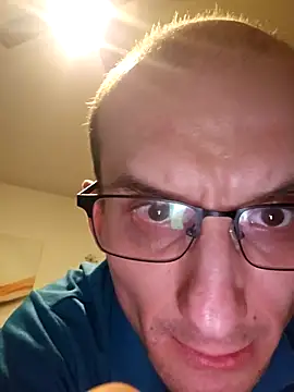 UpbeatXiphias online show from April 7, 5:07 am