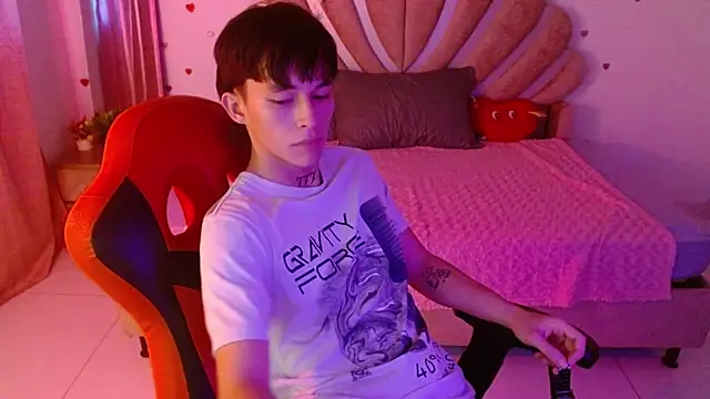 Marco fox723 online show from April 15, 7:58 pm