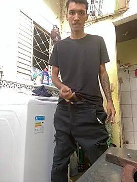 sanches 065 online show from April 9, 6:03 pm