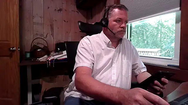 JJ CONN78 online show from June 4, 6:14 pm