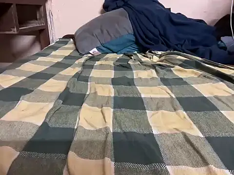 ayaan sanger online show from April 10, 10:44 am