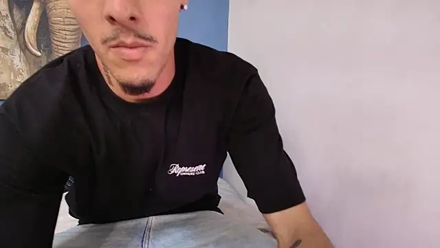 ALEXXXTREM69 online show from April 17, 12:35 am