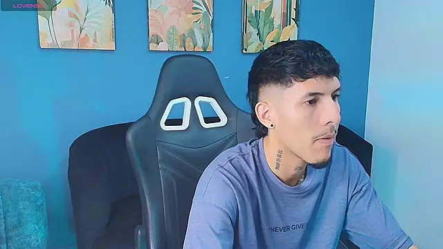 ALEXXXTREM69 online show from April 13, 12:17 pm