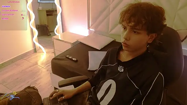 Elian tay online show from April 8, 2:26 pm