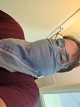 billboyhoney online show from April 8, 7:00 pm