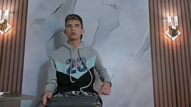 Ethanhot os online show from April 11, 5:27 pm