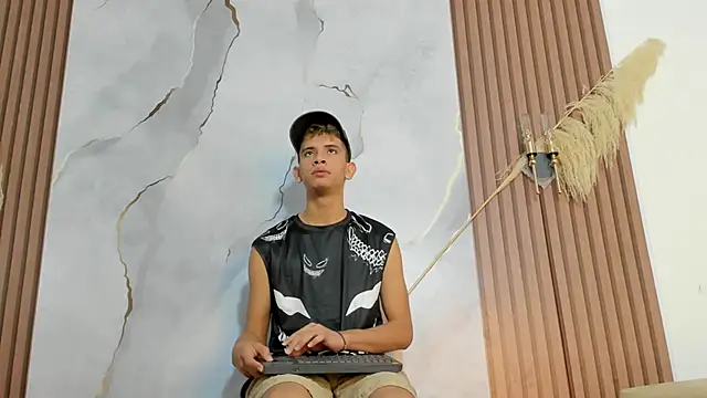 Ethanhot os online show from April 14, 5:45 pm