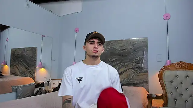 James-06 online show from April 15, 12:27 pm