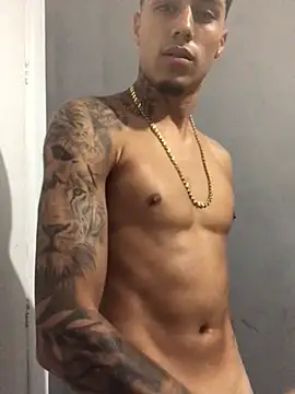 mauriciosouza02 online show from April 13, 10:54 pm