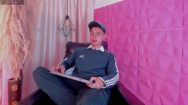 youn rider online show from April 13, 7:25 pm