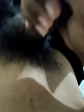 ekwjj online show from April 17, 8:11 pm