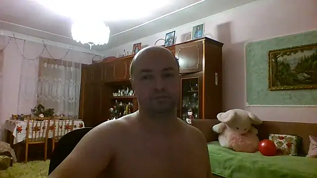 Luceriusbigass online show from December 22, 3:20 pm