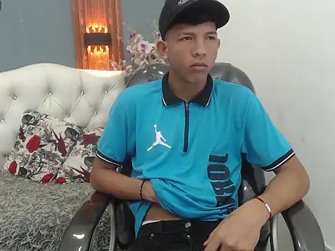 Alexander villa  online show from April 14, 10:20 pm