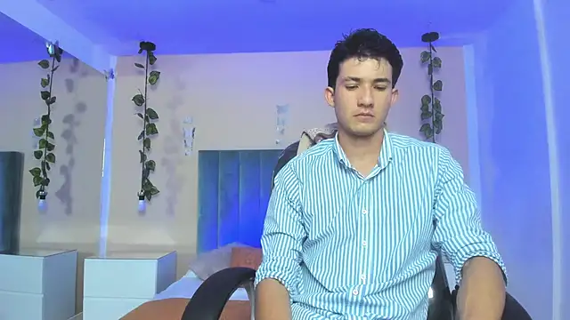 angel of sinn online show from April 15, 4:34 am