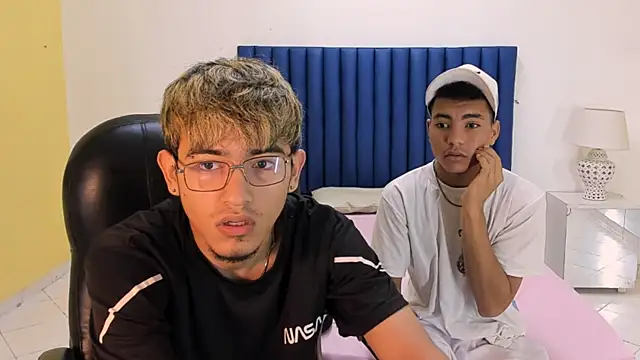 Juan saul1 online show from April 13, 9:26 pm