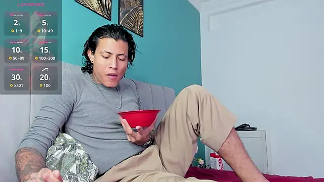 Damian Romanoff online show from April 17, 1:14 pm