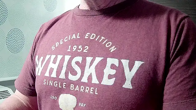 ilundercover online show from April 16, 8:36 am