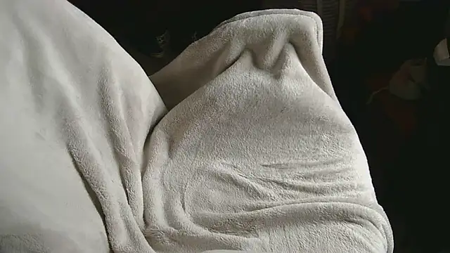 High on Skittles online show from April 16, 12:49 pm