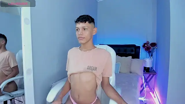 Nathalie moon  online show from April 11, 1:03 pm