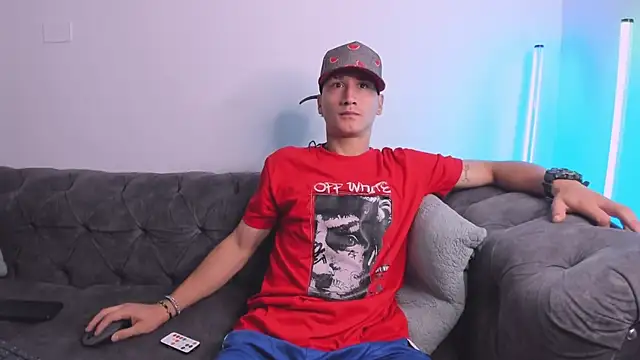 AbaturLopez online show from April 15, 8:53 pm